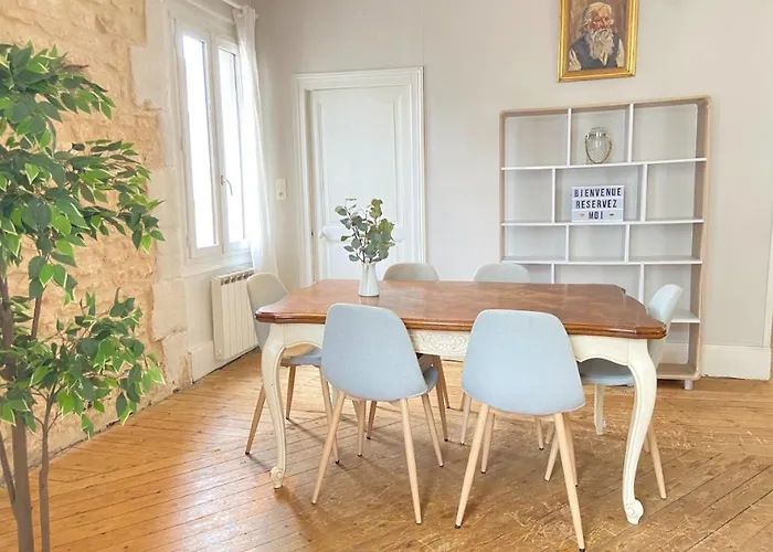 L'ancienne Comedie, En Hyper Centre *